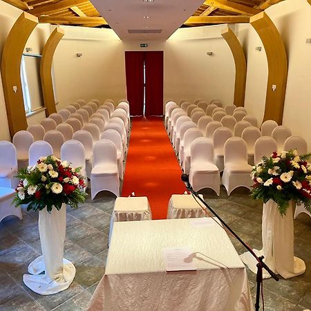 Park Hotel Villa Potenziani รีเอติ ภายนอก รูปภาพ
