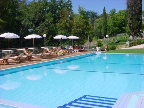 Park Hotel Villa Potenziani รีเอติ ภายนอก รูปภาพ