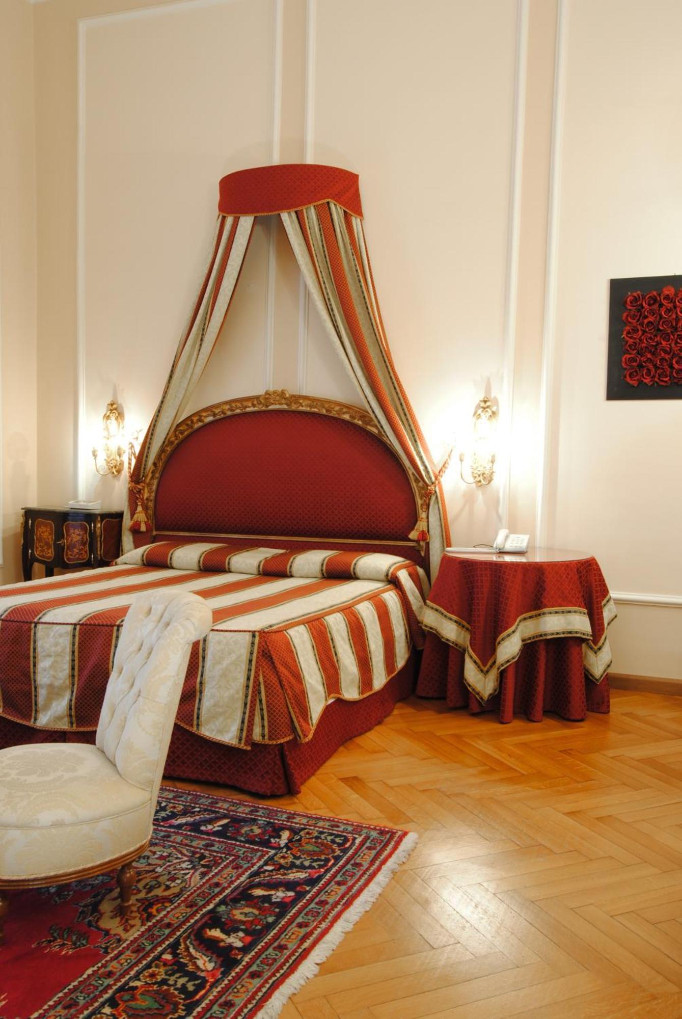 Park Hotel Villa Potenziani รีเอติ ภายนอก รูปภาพ