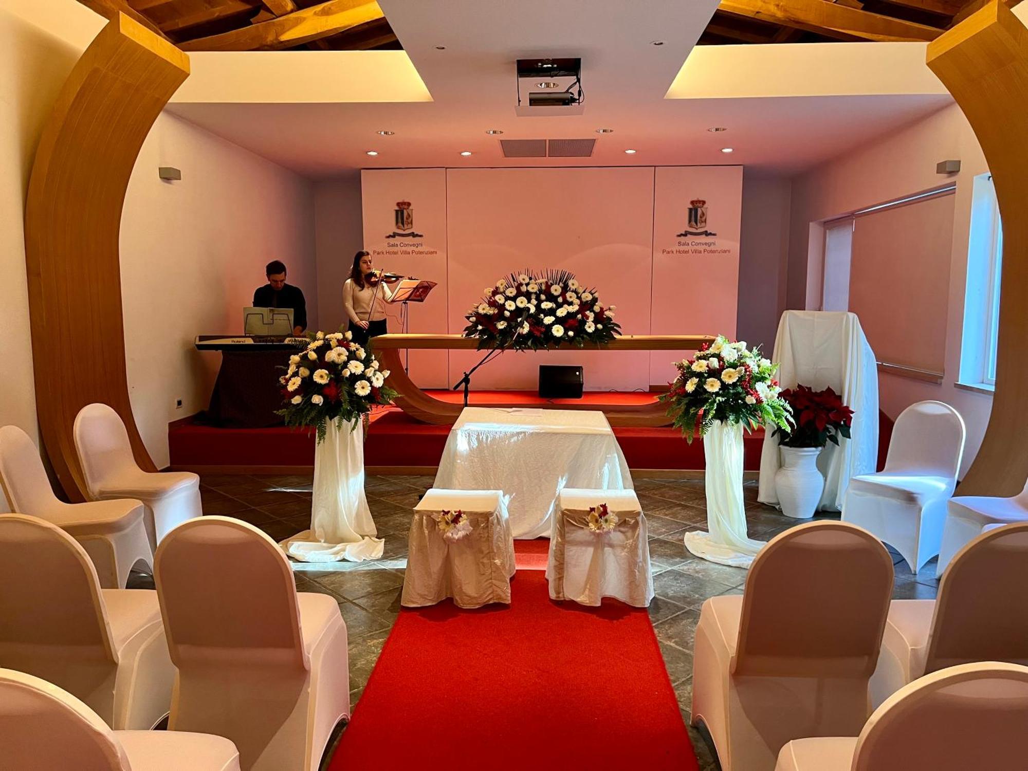 Park Hotel Villa Potenziani รีเอติ ภายนอก รูปภาพ