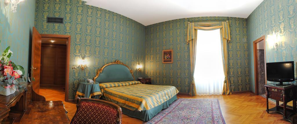 Park Hotel Villa Potenziani รีเอติ ภายนอก รูปภาพ