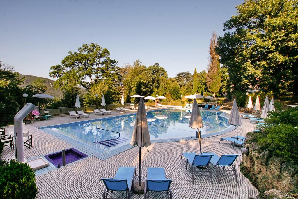 Park Hotel Villa Potenziani รีเอติ ภายนอก รูปภาพ